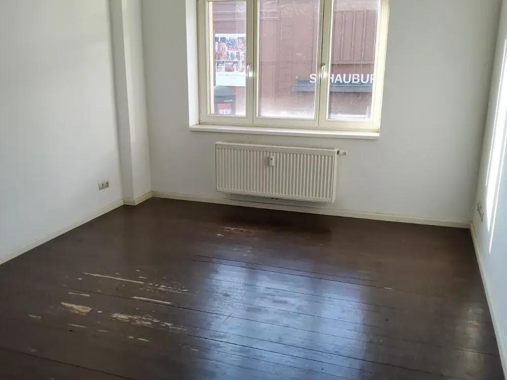 schöne 3-Zimmer-Altbauwohnung mit Balkon und EBK in Dresden