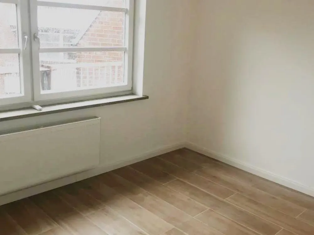 Helle 2-Zimmer-Wohnung mit Balkon und Tiefgaragenstellplatz