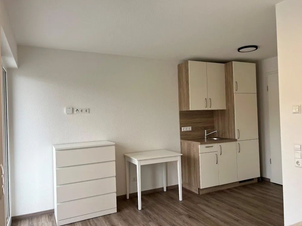 Lichtdurchflutetes Seniorenappartement mit Tagespflegeeinrichtung im Haus