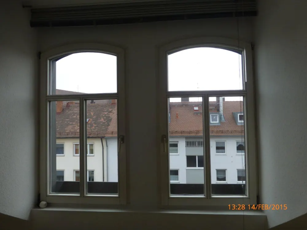 U3 Maxfeld: Außergewöhnliche DG-Wohnung in sehr schönem Altbau