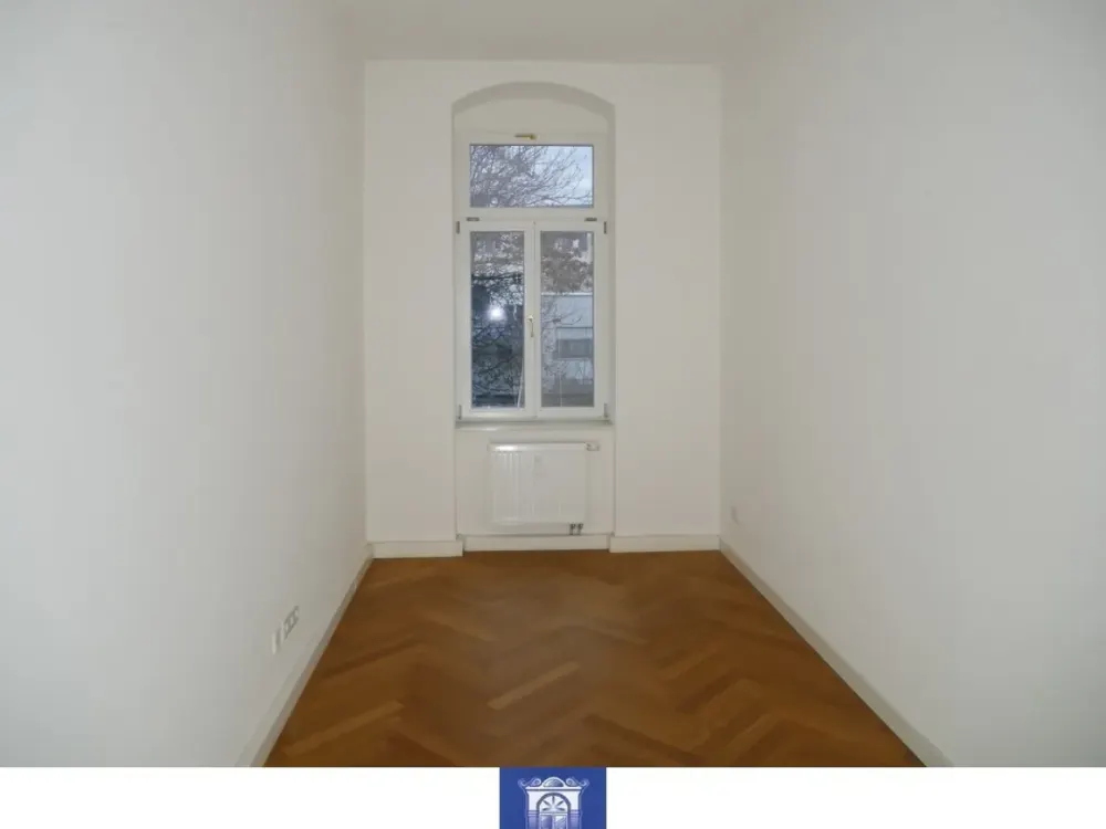 Eindrucksvolle Wohnung mit Balkon, Tageslichtbad mit Wanne!
