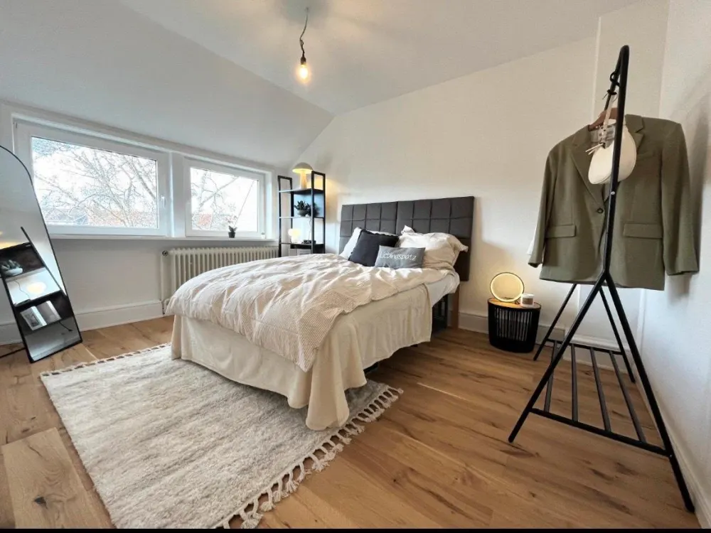 3-Room Apartment - First Occupancy After Complete Renovation on Osterdeich