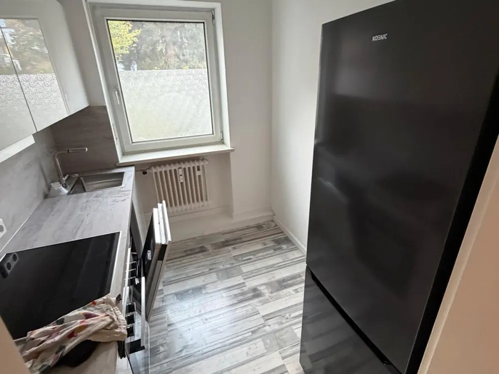 Bright 2-Room Apartment with Separate Kitchen and Parking Space