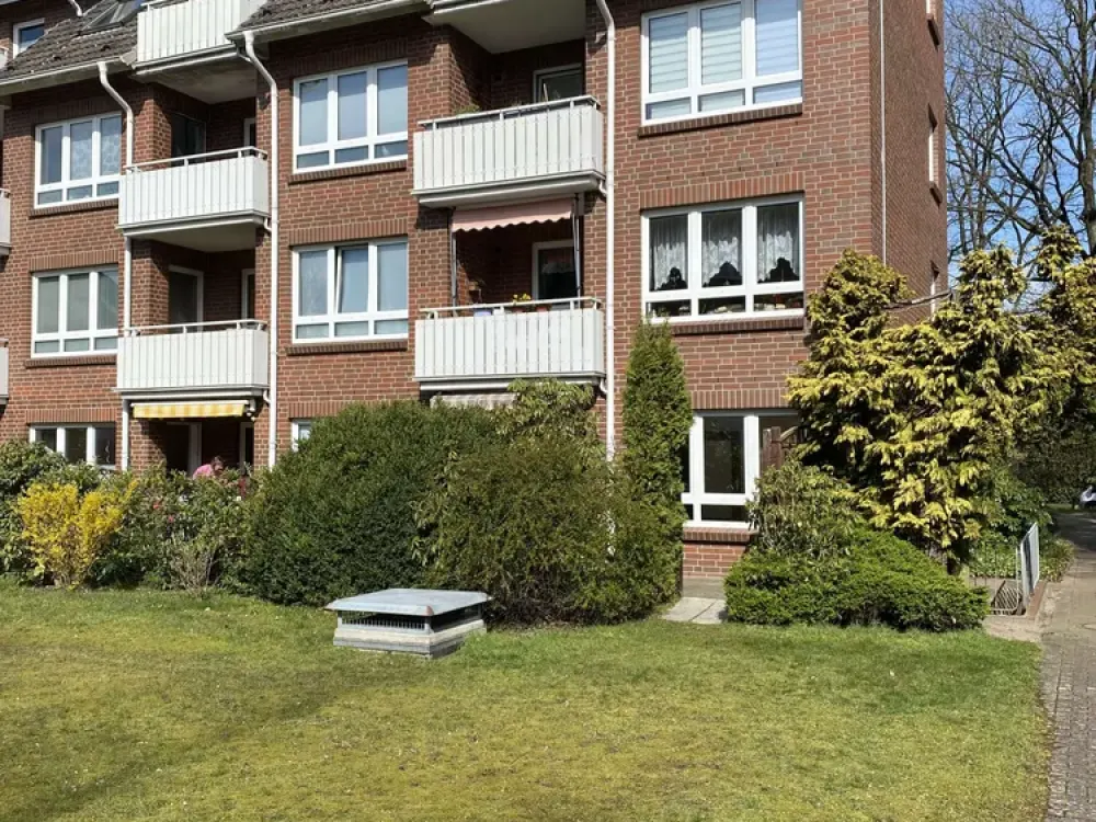 TOP 2 1/2 Zimmer Terrassenwohnung mit TG-Stellplatz in zentraler Lage in Quickborn
