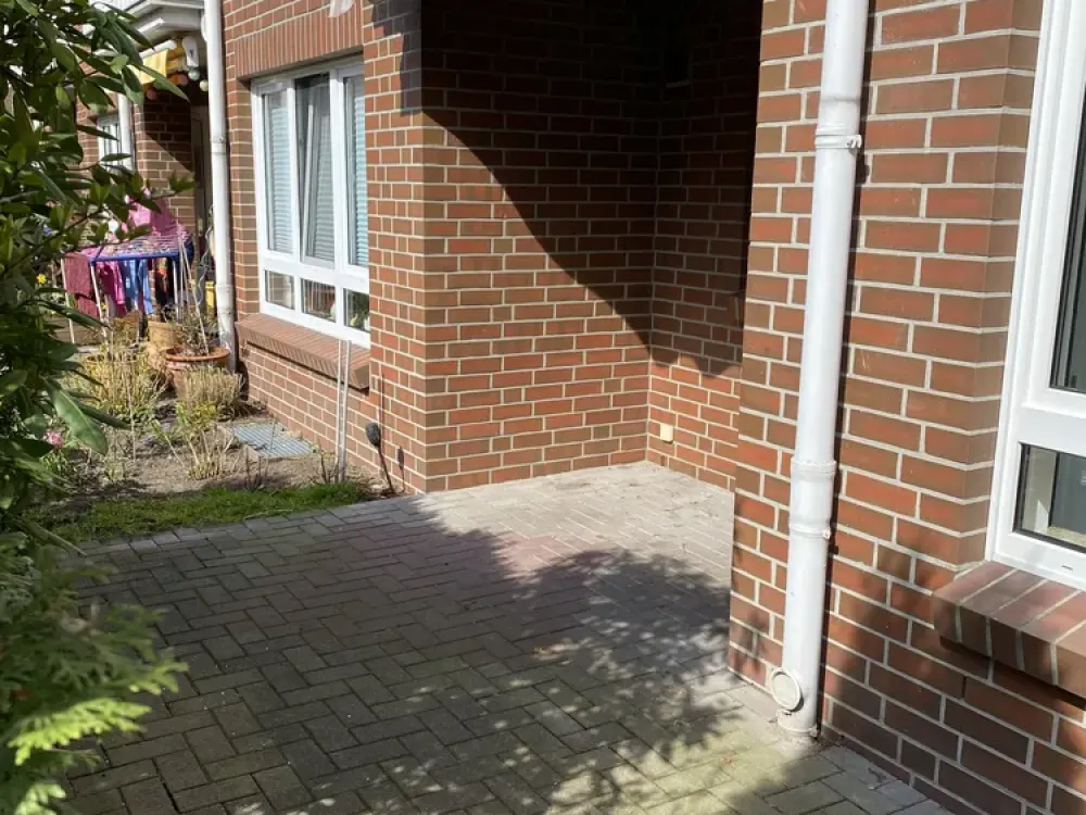 TOP 2 1/2 Zimmer Terrassenwohnung mit TG-Stellplatz in zentraler Lage in Quickborn