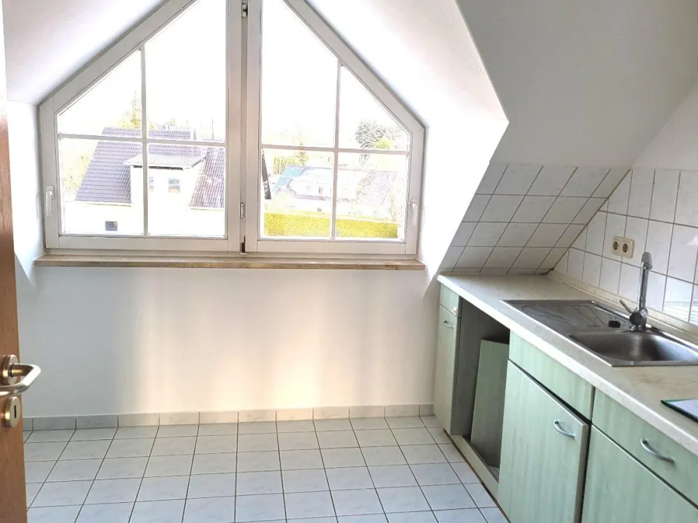 Hübsche 3 Zimmer Wohnung mit Balkon in ruhiger ländlicher Lage