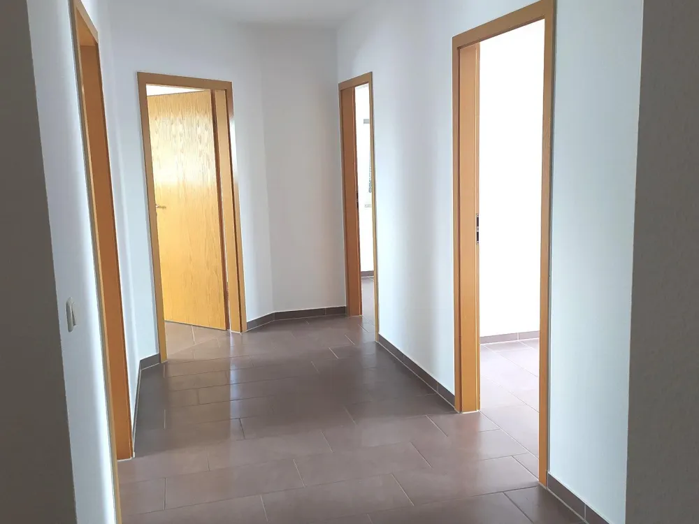 Hübsche 3 Zimmer Wohnung mit Balkon in ruhiger ländlicher Lage