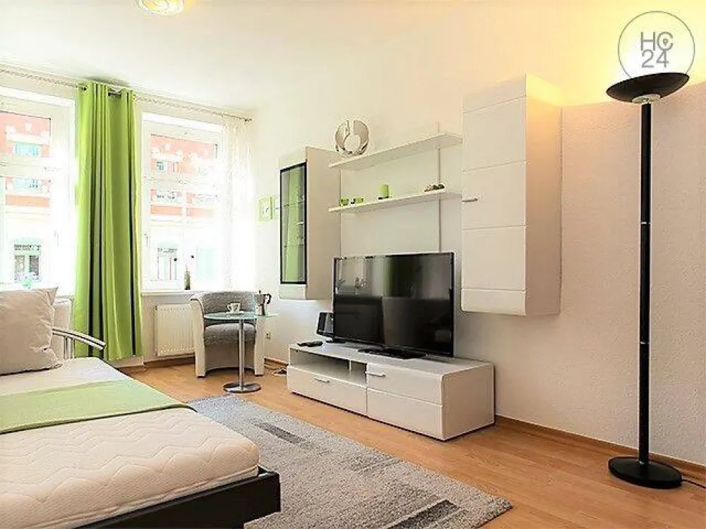Kurzzeitwohnen - Wohnung mit zwei separaten Schlafzimmern (BALKON) in Lindenau