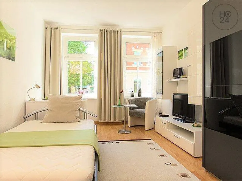 Kurzzeitwohnen - Wohnung mit zwei separaten Schlafzimmern (BALKON) in Lindenau