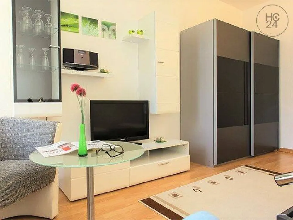 Kurzzeitwohnen - Wohnung mit zwei separaten Schlafzimmern (BALKON) in Lindenau
