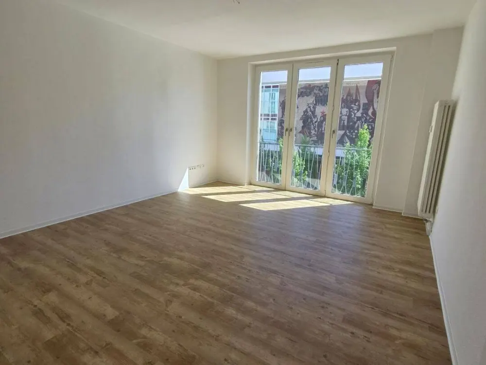 Wohnen in bester Altstadtlage, frisch renoviert mit Blick auf Frauenkirche und Kulturpalast