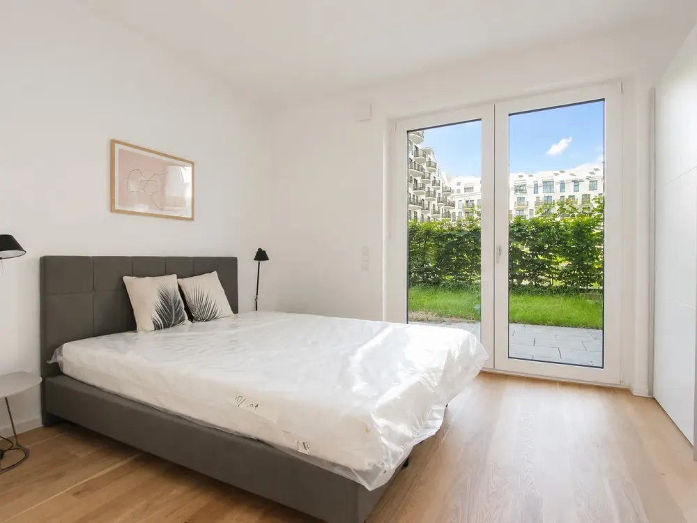 Furnished 2-Room Apartment with Terrace and Loggia