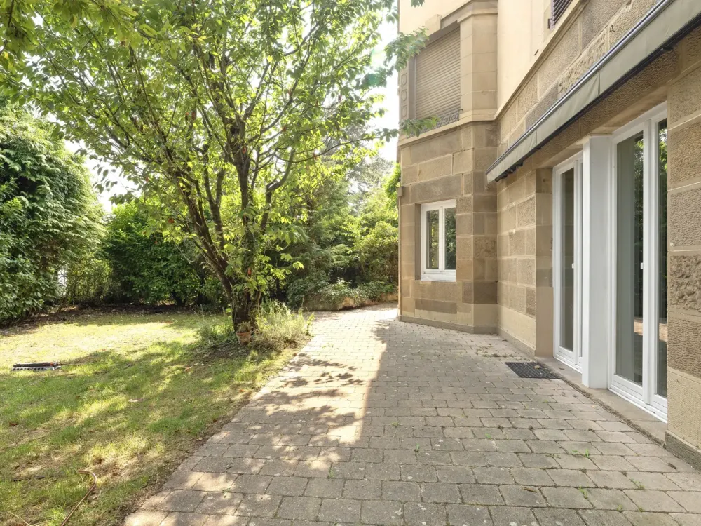 Stylish Living with Garden in Prime Killesberg Location!