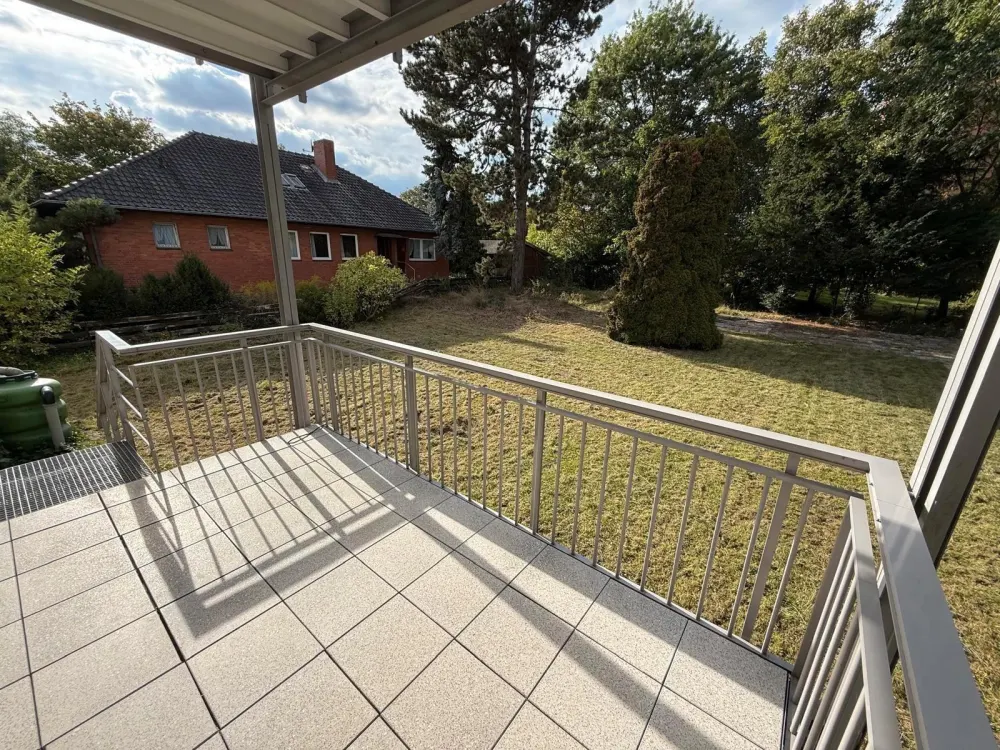 130 m², Helle 3-Zimmer-Wohnung mit Balkon am Stadtpark Lehrte