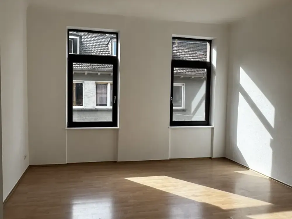 Bright 3-Room Apartment in Central Location of Saarbrücken-St. Johann