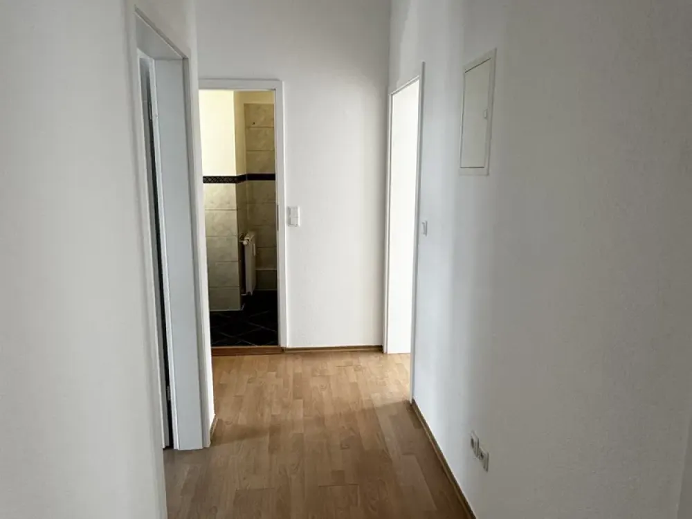 Bright 3-Room Apartment in Central Location of Saarbrücken-St. Johann