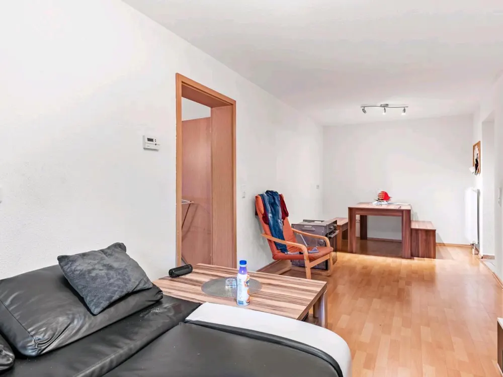 Püttlingen: 3-ZKB-Wohnung mit Keller, Balkon/Terrasse, Stellplatz