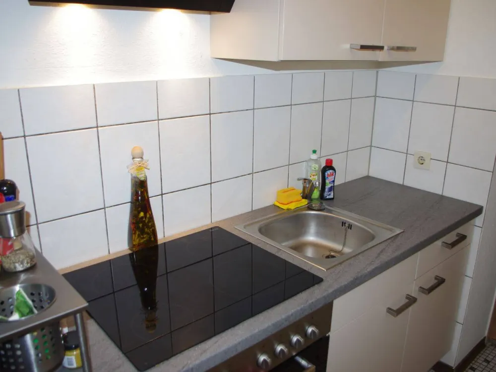 Großzügige helle 2 Zimmer mit großem Wohnzimmer