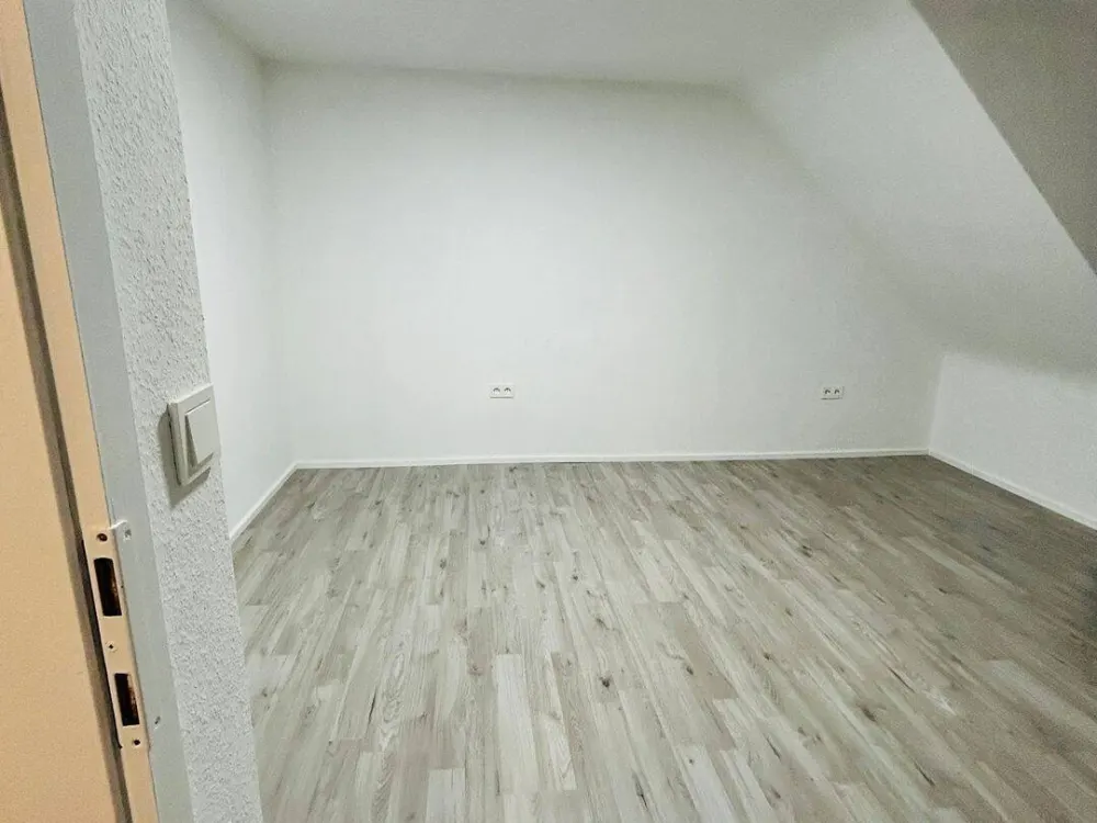 Renovierte 3 Zimmer Wohnung