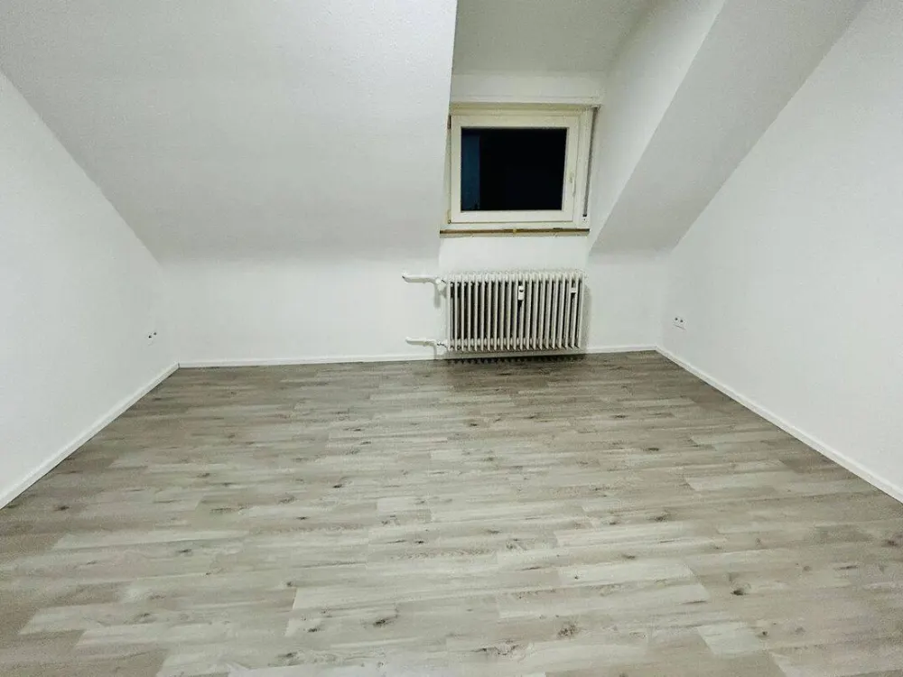 Renovierte 3 Zimmer Wohnung