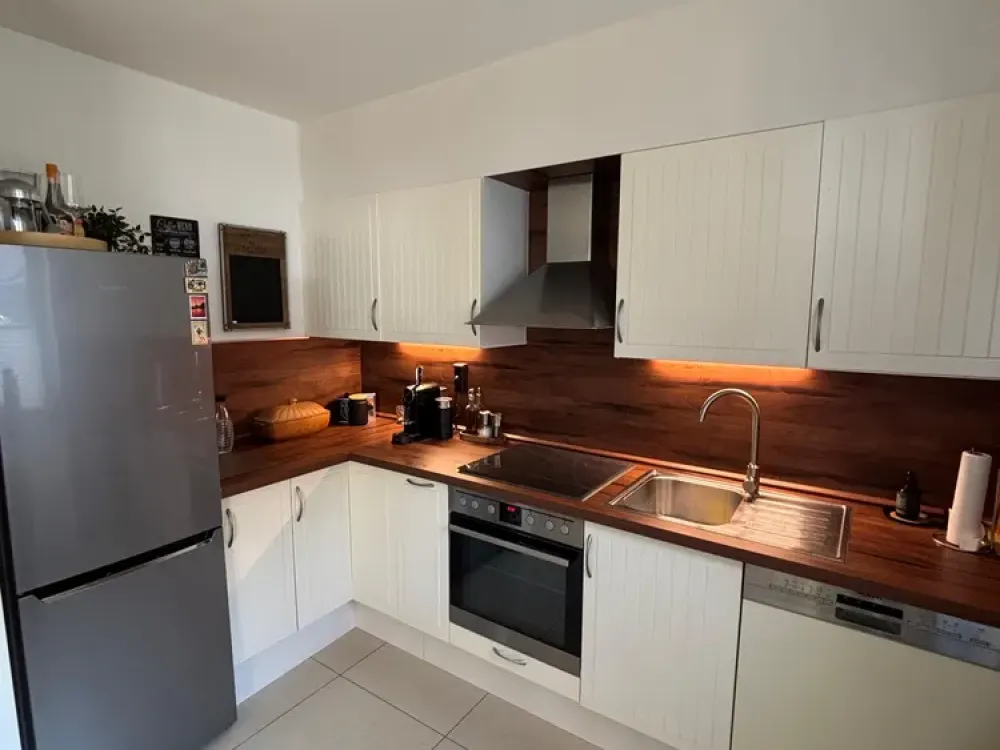 Ansprechende und neuwertige 2-Raum-EG-Wohnung mit Balkon in Bergheim