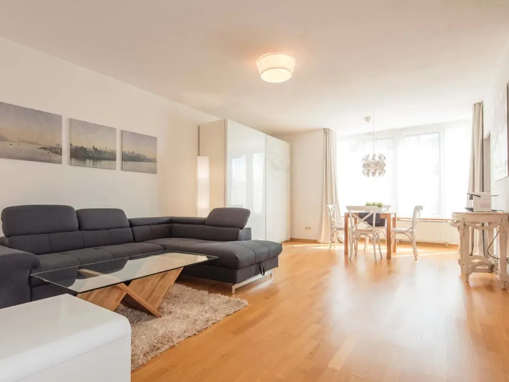 Stilvolles 2-Zimmer Apartment für 2 in München-Lehel, möbliert - Haustierfreundlich, Mindestmiete 3 Monate