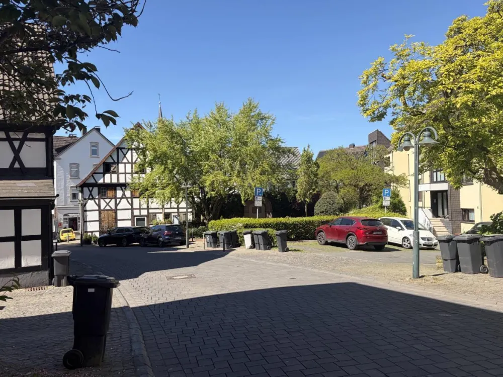 Attraktive 2,5 Zimmer-Wohnung mit Balkon u. Garage in Volmarstein
