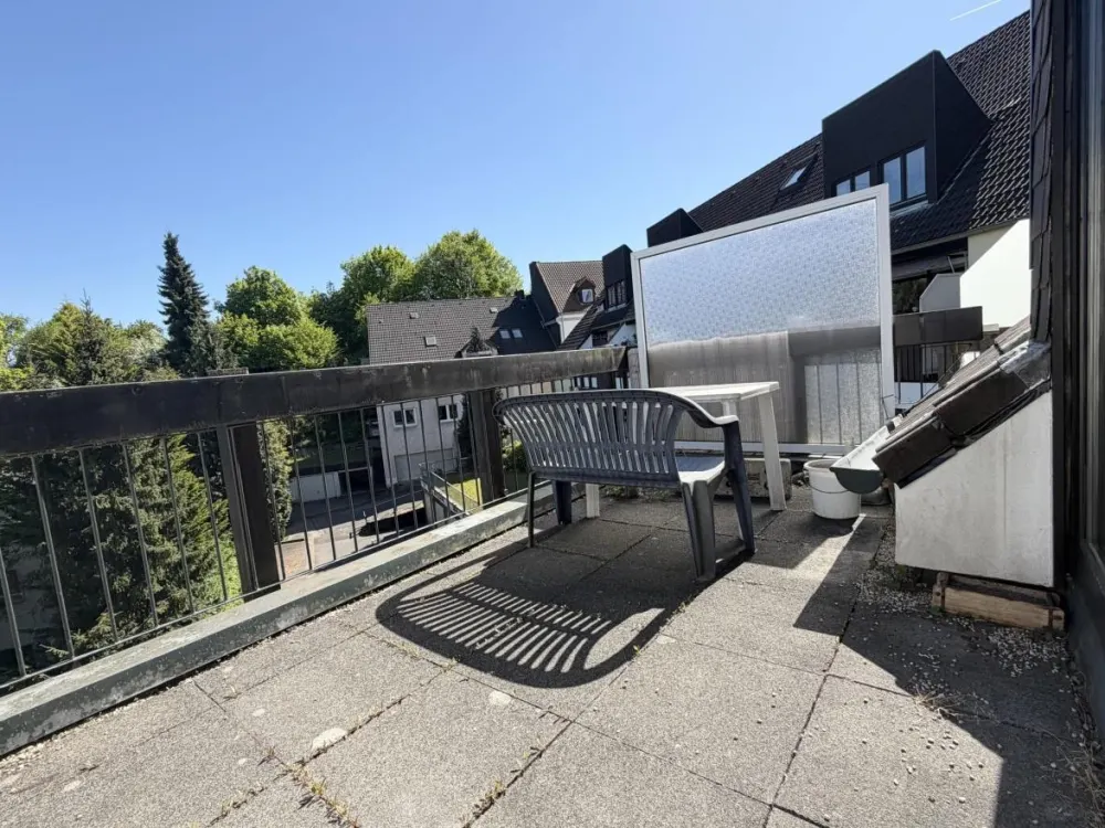 Attraktive 2,5 Zimmer-Wohnung mit Balkon u. Garage in Volmarstein