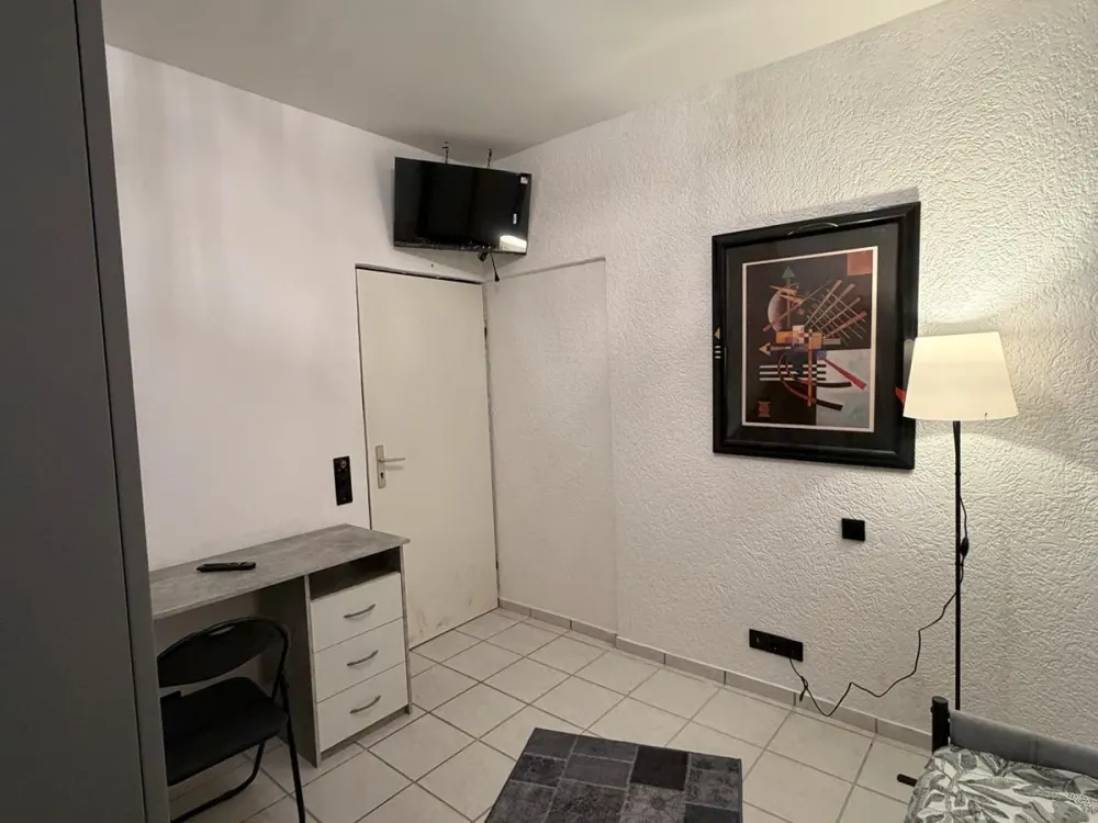 WG | Möblierte Zimmer | Internet inkl. | Top Lage