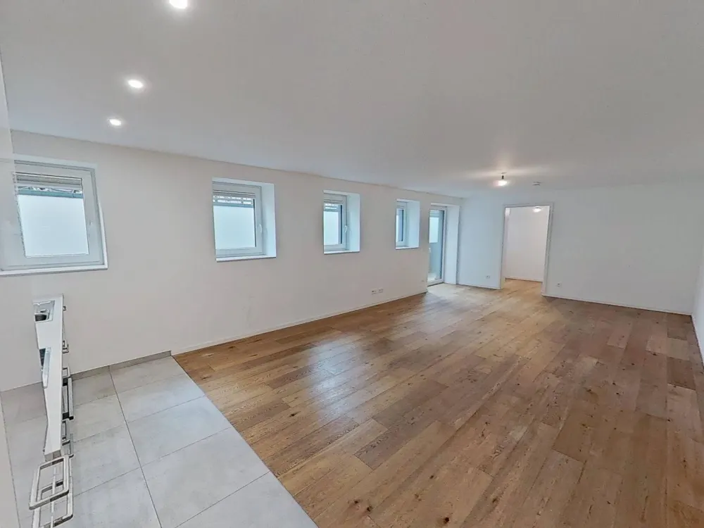 Moderne und geräumige 3,5-Zimmer-Wohnung mit TERRASSE und EINBAUKÜCHE im Stuttgarter Westen
