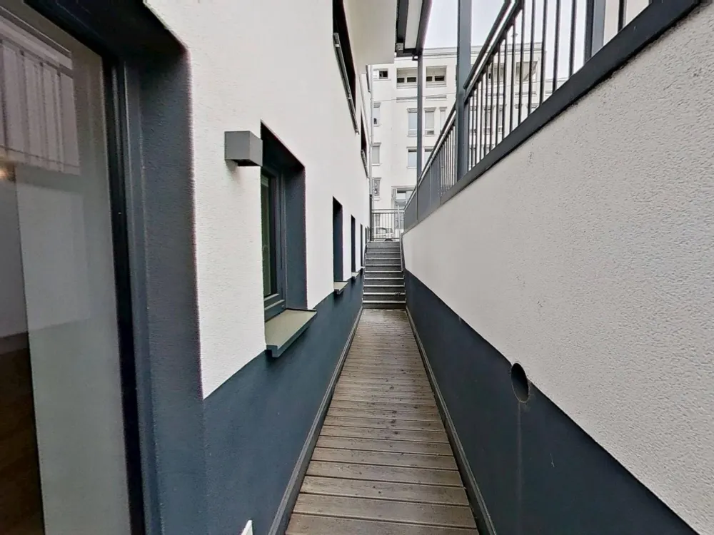 Moderne und geräumige 3,5-Zimmer-Wohnung mit TERRASSE und EINBAUKÜCHE im Stuttgarter Westen