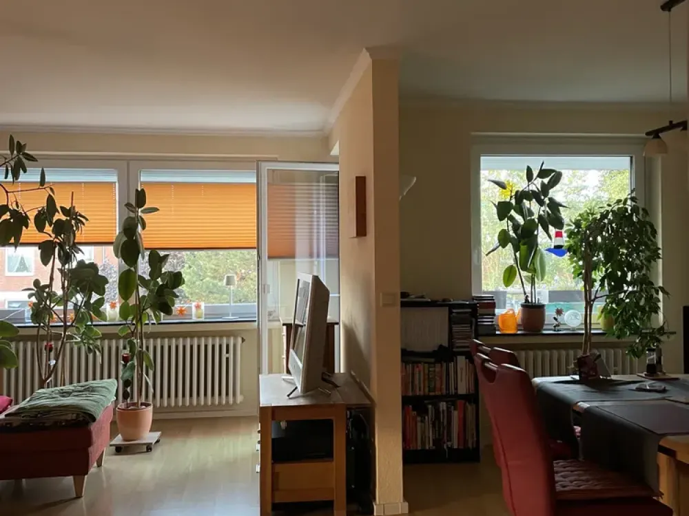 Sonnige 3-Zimmer-Wohnung mit Balkon und Garage in Hannover Döhren