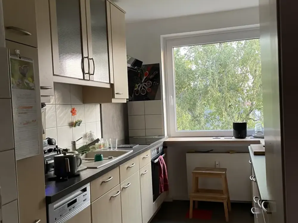 Sonnige 3-Zimmer-Wohnung mit Balkon und Garage in Hannover Döhren