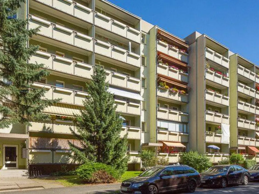 Kleine, feine 1-Zimmerwohnung in oberster Etage!