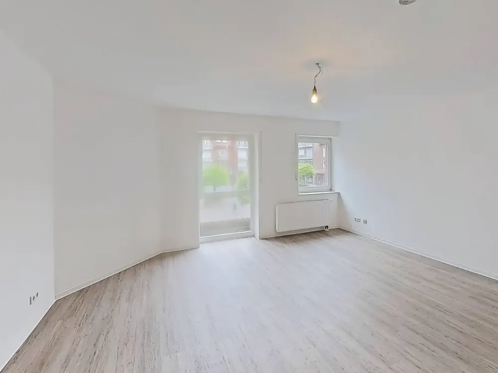 Charming Single Paradise: Bright 1-Room Apartment with Open Kitchen & Bathtub