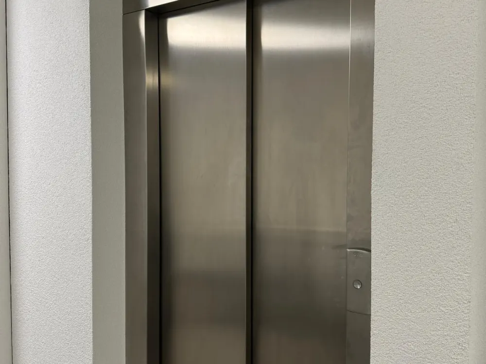 4-Room Apartment