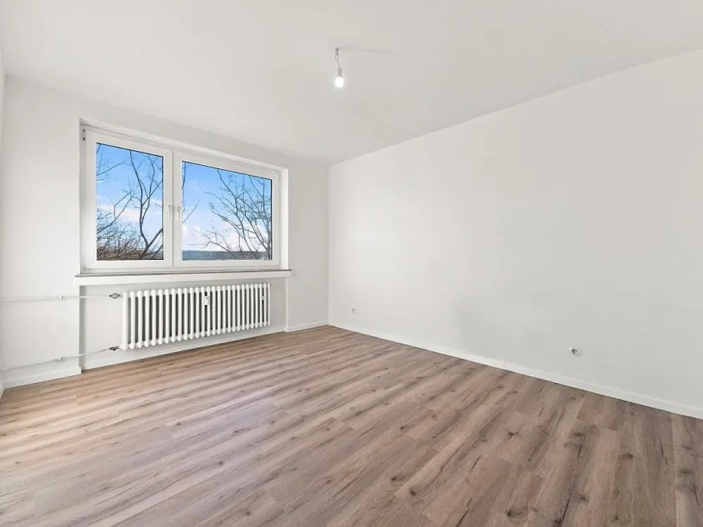 Großzügige 3 Zi.-Whg. mit Balkon