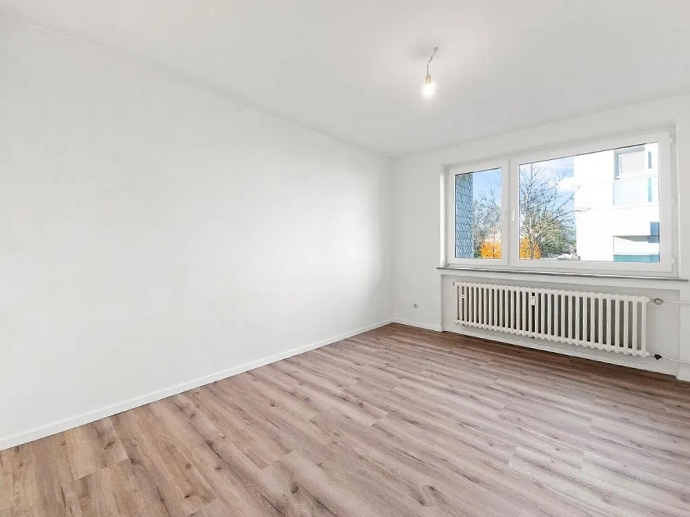 Großzügige 3 Zi.-Whg. mit Balkon