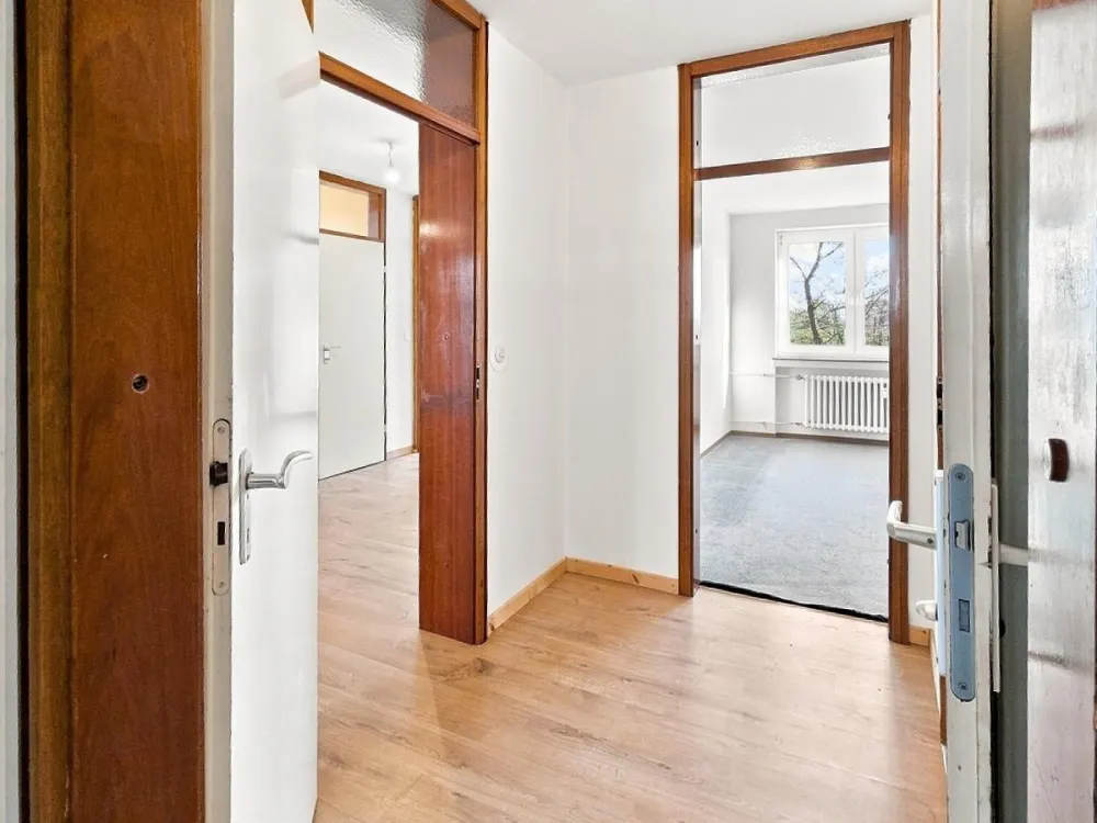 Großzügige 3 Zi.-Whg. mit Balkon