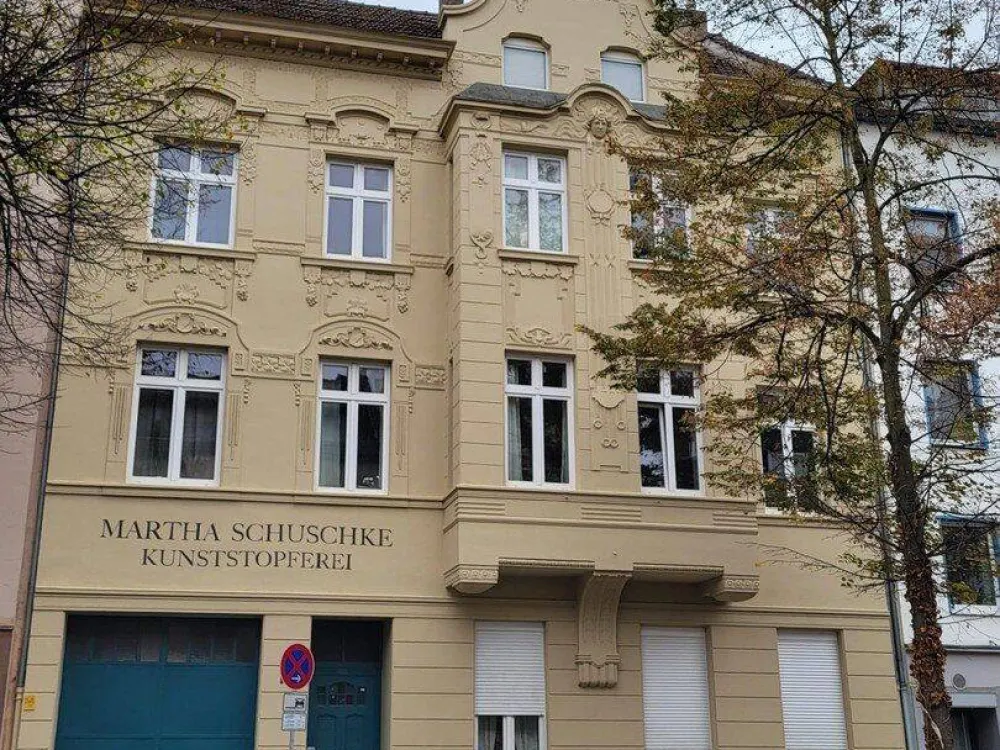 Heute: Im Jugendstil mit hohen Decken leben!!!! Nahe Bilk S und Düsseldorf Arcaden