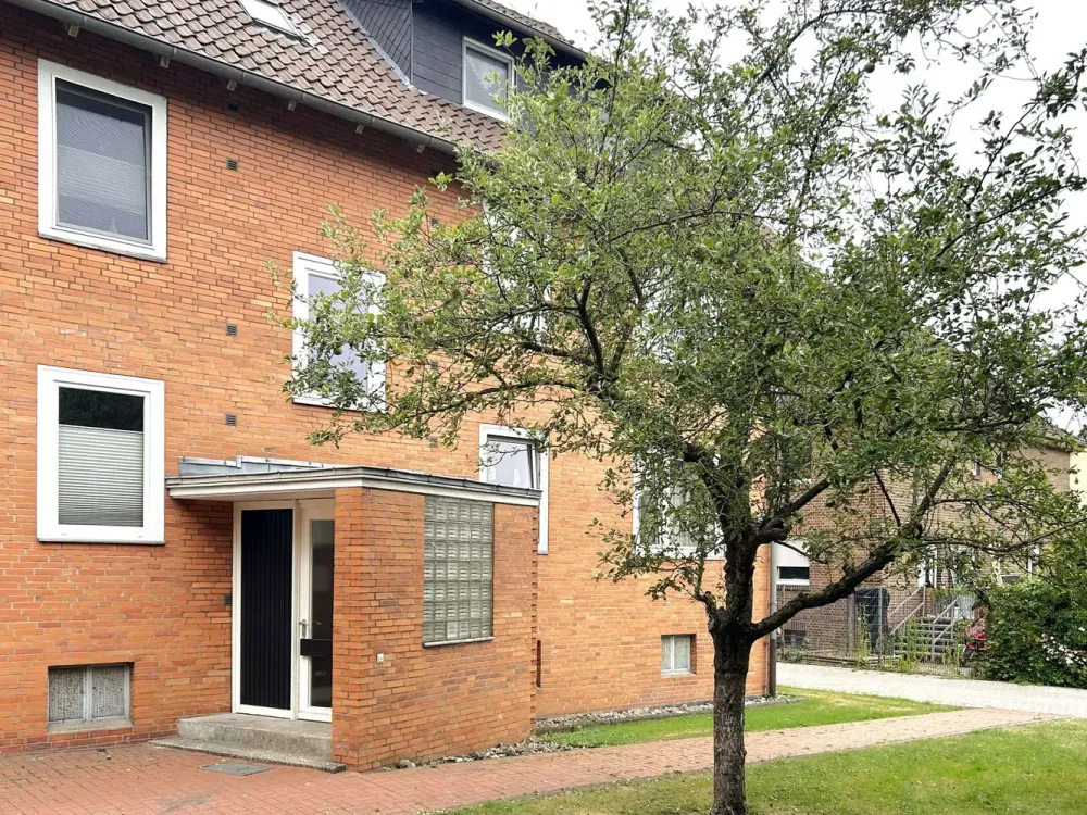 In the green Anderten | Renovated 3-room balcony apartment