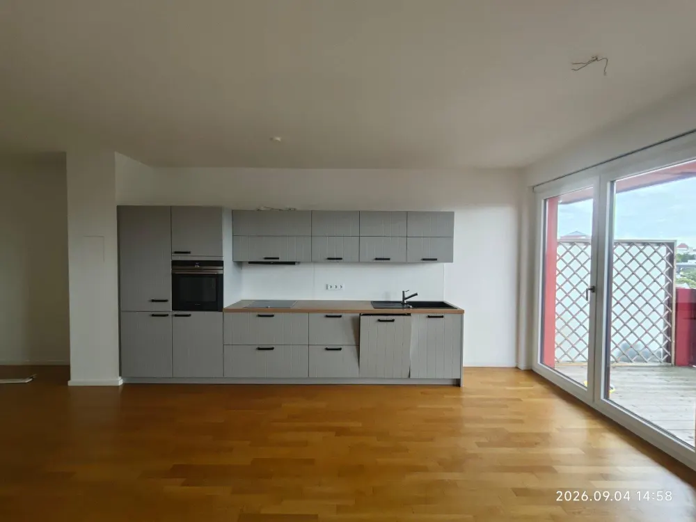 Suche Nachmieter:innen 2-Zimmer Wohnung neben Victoria-Park