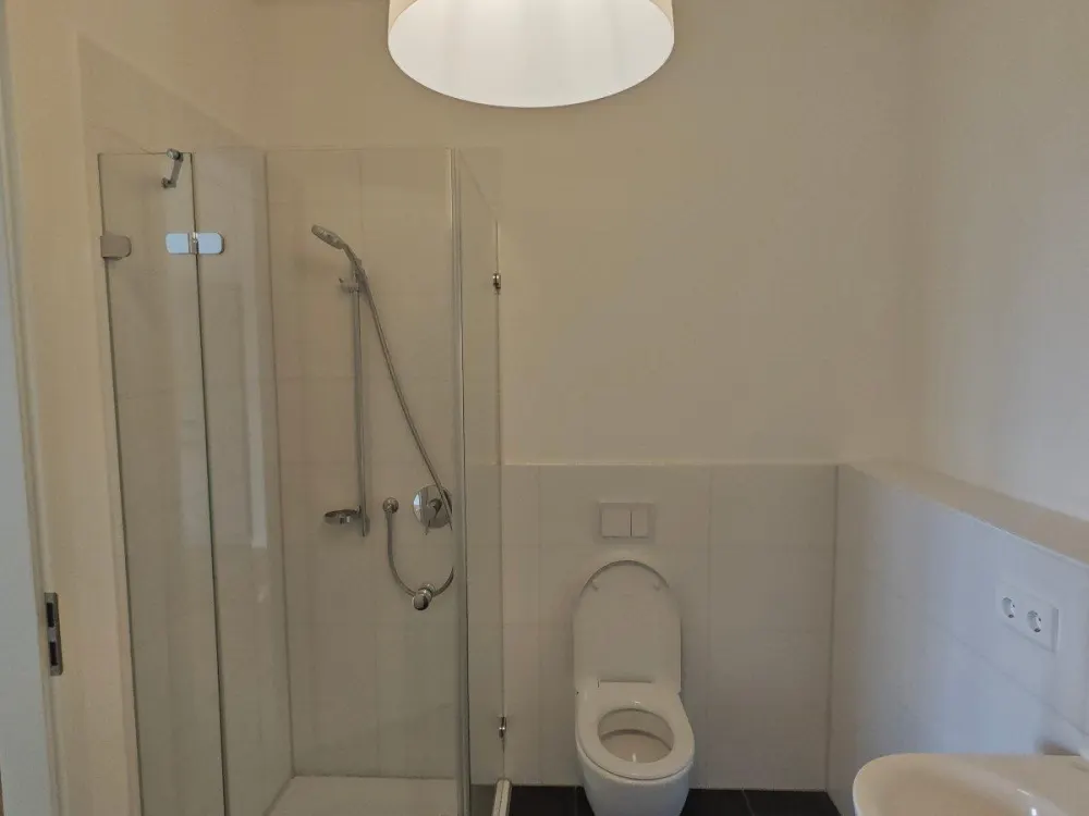 Suche Nachmieter:innen 2-Zimmer Wohnung neben Victoria-Park