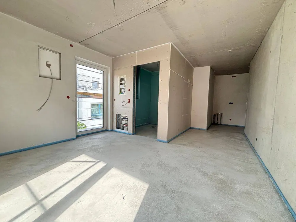Perfect for Singles & Commuters: Top-Equipped New-Build Apartment
