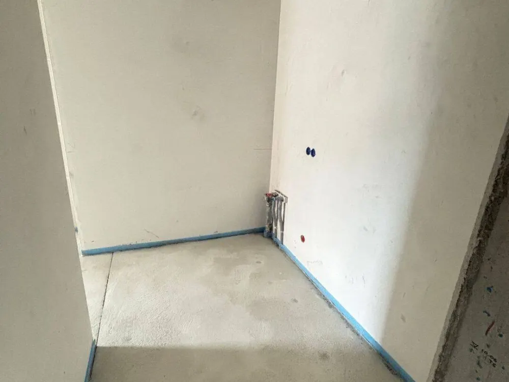 Perfect for Singles & Commuters: Top-Equipped New-Build Apartment