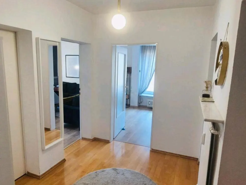 Möblierte Wohnung in Frankfurt Niederrad ab Nov. zu vermieten
