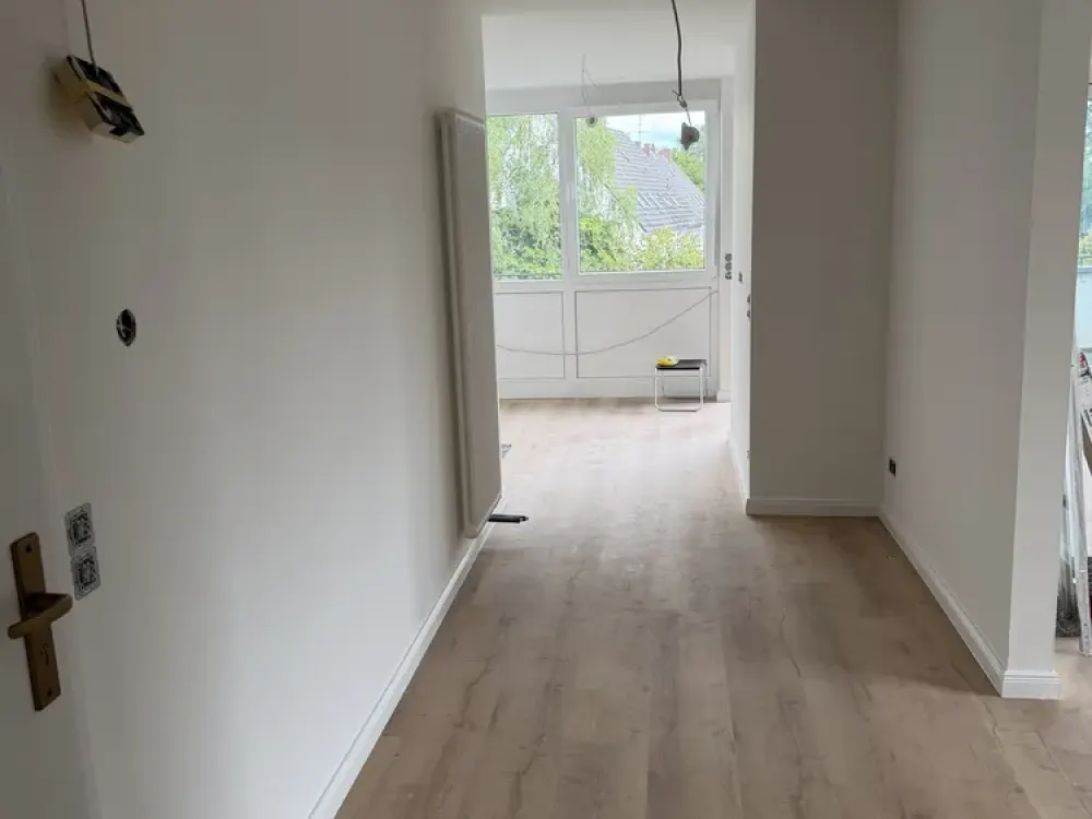 Traumhafte Maisonette-Wohnung mit 5-Meter-Panoramafenster In Hilden