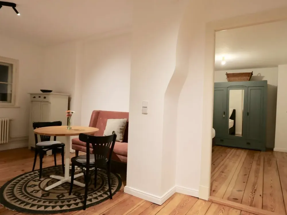 Schöne möblierte Wohnung in Neukölln ab - Verfügbar ab Oktober