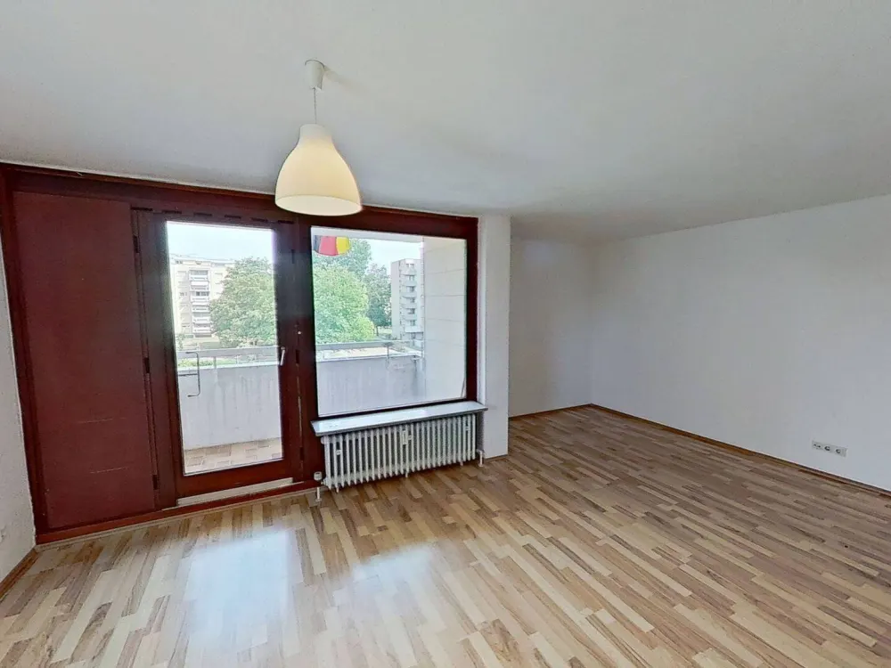 Gemütliches Single-Apartment mit BALKON und EBK in Stuttgart-Möhringen