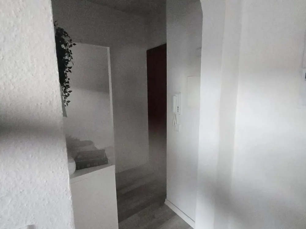**Befristet auf 1 Jahr** Möblierte DG-Wohnung in zentraler Lage - Düsseldorf